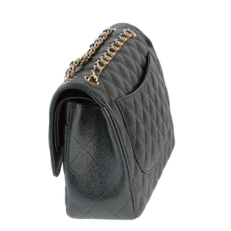 Hnadbag to rent Chanel Classic Jumbo handbag